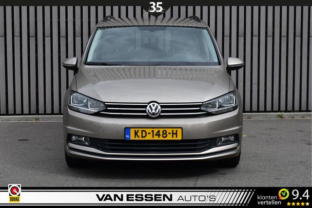 Volkswagen TOURAN 1.2 TSI Connected Series 7p Navigatie Auto-Hold Stoelverw. Perfect onderhouden NL-AUTO!