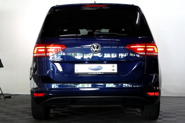 Volkswagen TOURAN 1.5 TSI DSG Highline 7p 1eEIG! ACC CARPLAY DAB CAMERA '19