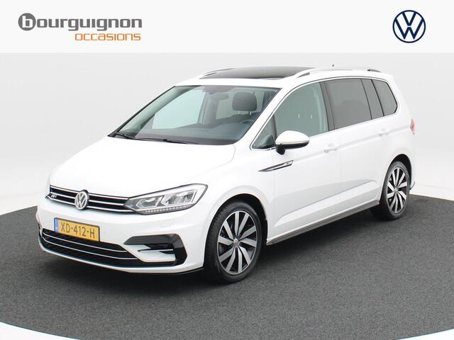 Volkswagen TOURAN 1.8 TSi 180 Pk Automaat R-Line 7-Persoons | Trekhaak | Panorama Dak | Camera | Sensoren | Adaptive Cruise| LED | Carplay | Elektrische Achterklep | 18 Inch | 88.341 Km!!