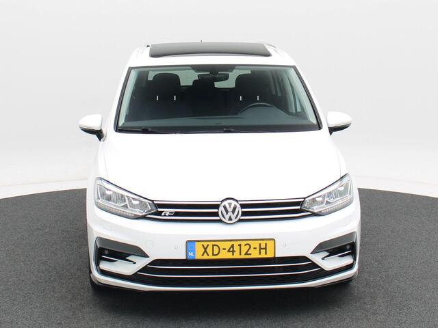 Volkswagen TOURAN 1.8 TSi 180 Pk Automaat R-Line 7-Persoons | Trekhaak | Panorama Dak | Camera | Sensoren | Adaptive Cruise| LED | Carplay | Elektrische Achterklep | 18 Inch | 88.341 Km!!