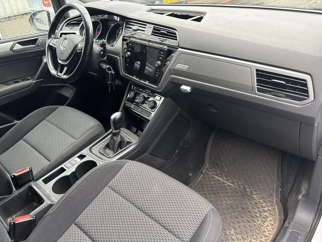Volkswagen TOURAN 2.0 TDI SCR DEALER ONDERONDERHOUDEN