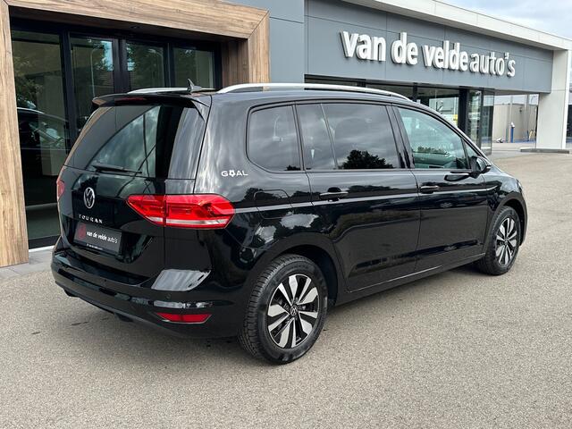 Volkswagen TOURAN 1.5 TSI Comfortline 7-persoons | Keyless | Navi | Camera | Dode hoek | Rijklaar incl. garantie