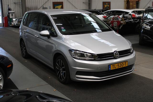 Volkswagen TOURAN 1.2 TSI Connected Series 7persoons|Cruise|Navi