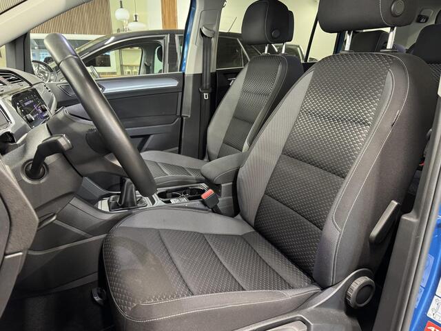 Volkswagen TOURAN 1.5 TSI Active 7 Persoons | Climate Control | Virtual Cockpit | Cruise Control | Navigatie | Apple Carplay/Android Auto | Stoelverwarming | Dodehoek detectie | ( Vestiging - Vianen Tel: 0347-371248 )