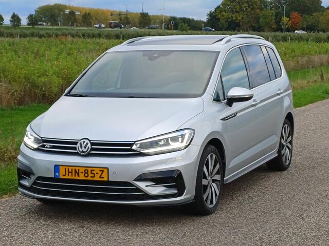 Volkswagen TOURAN TSI Highline Business R-Line 7Pers. /Pano/Trekh./Camera/Navi/