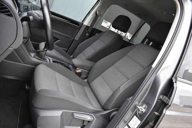 Volkswagen TOURAN 1.4 TSI Highline 7p Carplay - Cruise - Navi - Clima