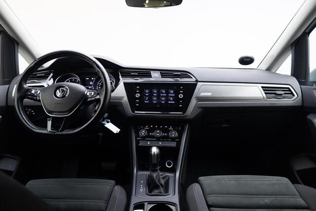 Volkswagen TOURAN 1.5 TSI Highline Business R 7p | Trekhaak |