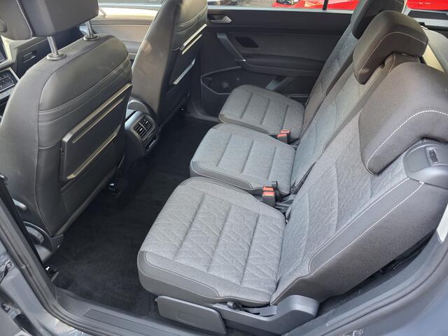 Volkswagen TOURAN 1.5 TSI Comfortline Business 7persoons |NAVI|FABRIEKSGARANTIE|