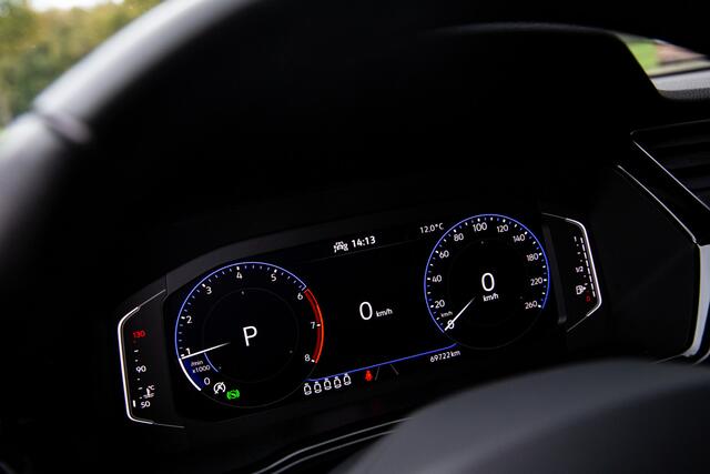 Volkswagen TOURAN 1.5 TSI Highline 7p , 7-persoons, Cruise control, Apple Carplay,