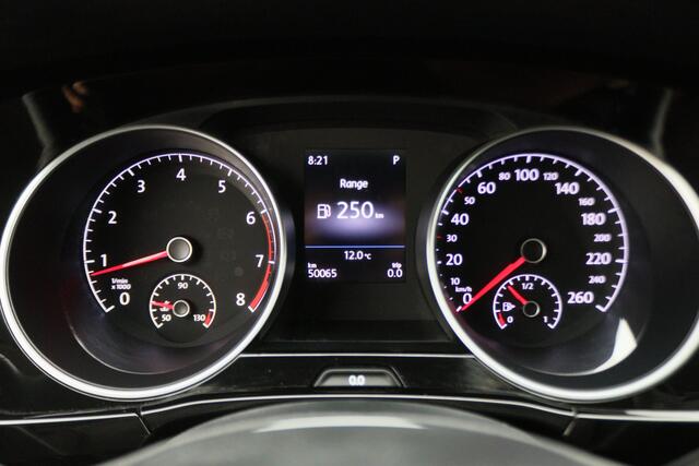 Volkswagen TOURAN 1.4 TSI DSG Highline Edition R-Line 7p Climate, ACC, Stuur/Stoel Verwarming, Apple Carplay, LED, Trekhaak, 18''