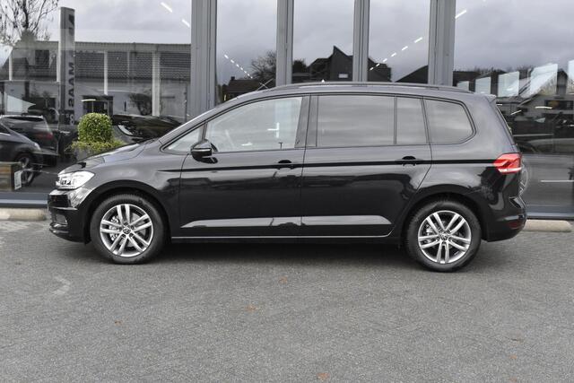 Volkswagen TOURAN 1.5 TSI Business 7p Pano - Trekhaak - BTW