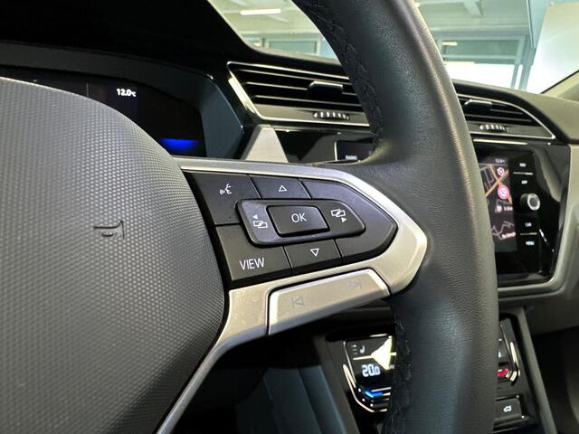 Volkswagen TOURAN 1.5 150pk TSI Highline 7p Panoramaschuif-kanteldak | Navigatie 'Discover Media' | Koplampverlichting led