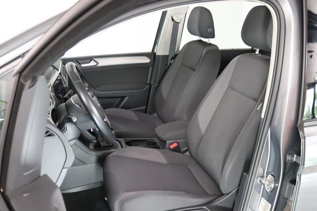 Volkswagen TOURAN 1.5 TSI Comfortline, 7-Persoons, Panoramadak, Apple CarPlay/Android Auto, Bluetooth