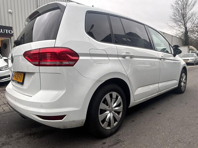 Volkswagen TOURAN 2.0 TDI AUTOMAAT / 174 DKM / HONDENWAGEN