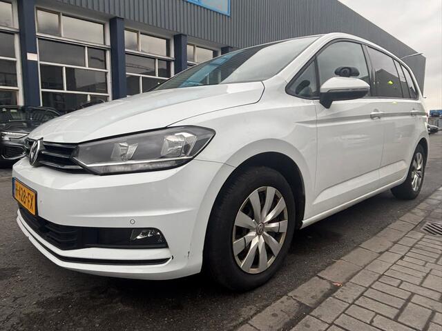 Volkswagen TOURAN 2.0 TDI AUTOMAAT / 174 DKM / HONDENWAGEN