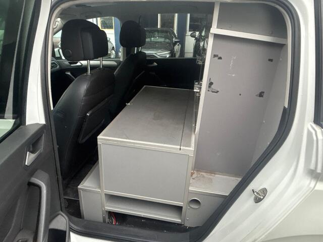 Volkswagen TOURAN 2.0 TDI AUTOMAAT / 174 DKM / HONDENWAGEN