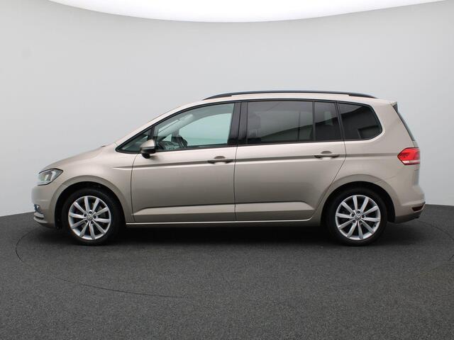 Volkswagen TOURAN 1.4 TSI Comfortline 150PK DSG Trekhaak, Achteruitrijcamera, Ergo Stoel, Navi, Stoelverwarming, Elektr. Achterklep, Alarm, Adaptieve Cruise Controle, 16" LM Velgen