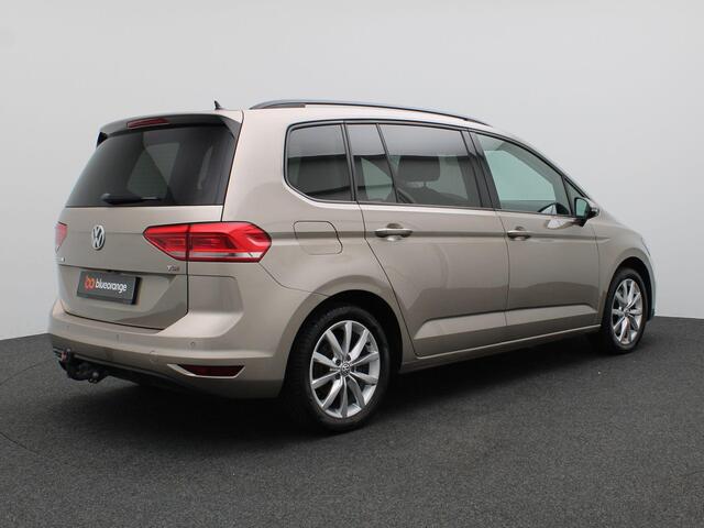 Volkswagen TOURAN 1.4 TSI Comfortline 150PK DSG Trekhaak, Achteruitrijcamera, Ergo Stoel, Navi, Stoelverwarming, Elektr. Achterklep, Alarm, Adaptieve Cruise Controle, 16" LM Velgen