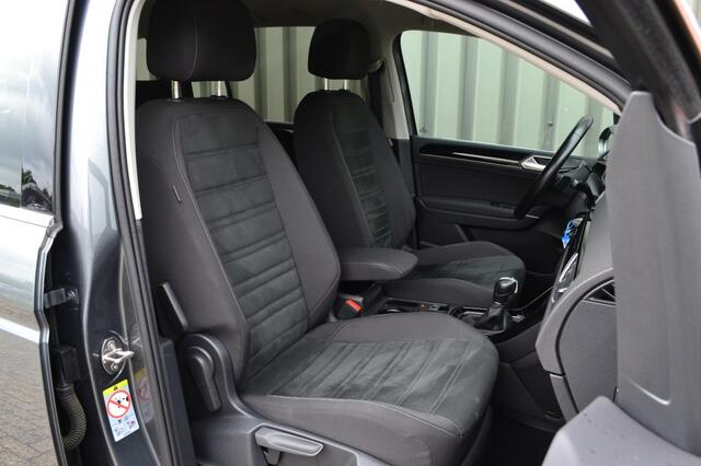 Volkswagen TOURAN 1.4 TSI DSG Highline LED/ACC/Trekhaak/Automaat