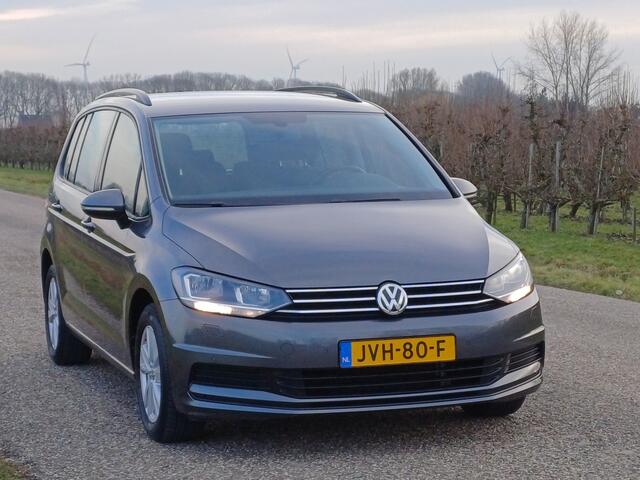 Volkswagen TOURAN 1.5 TSI Comfortline Business 7p / Cruisecontrol / Camera / Carplay