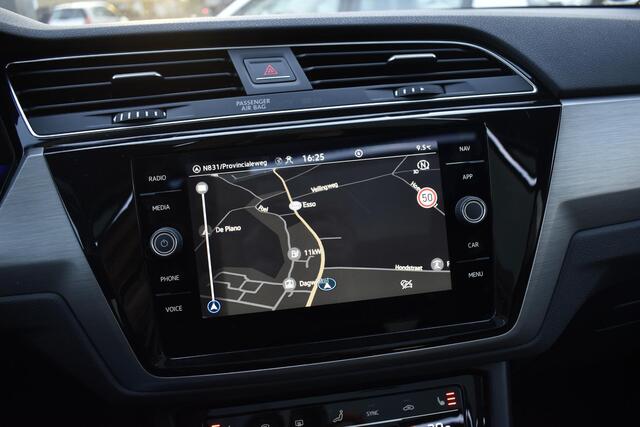 Volkswagen TOURAN 1.5 TSI Comfortline Business 7p