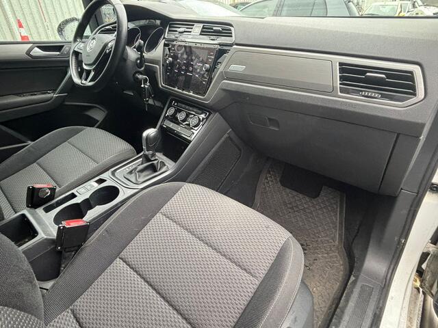 Volkswagen TOURAN 2.0 TDI SCR AUTOMAAT / 151 DKM / DEALER ONDERHOUDEN