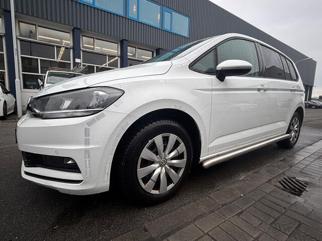 Volkswagen TOURAN 2.0 TDI SCR AUTOMAAT / 151 DKM / DEALER ONDERHOUDEN