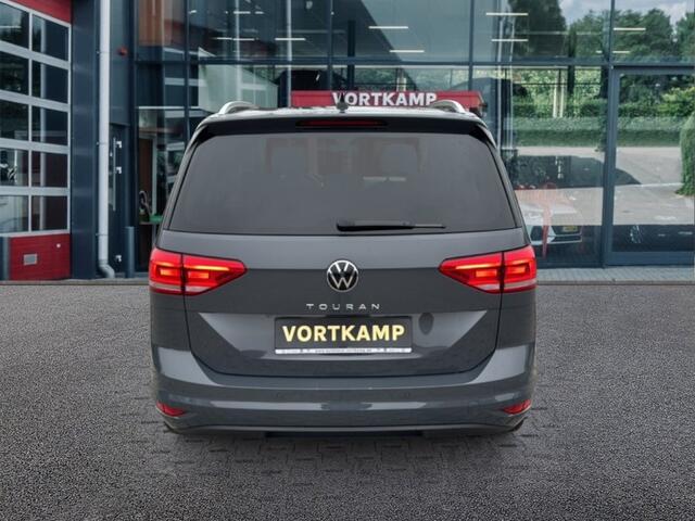 Volkswagen TOURAN 1.5 TSI DSG HIGHLINE TREKHAAK/ACC/LED/STOELVERW/CAMERA