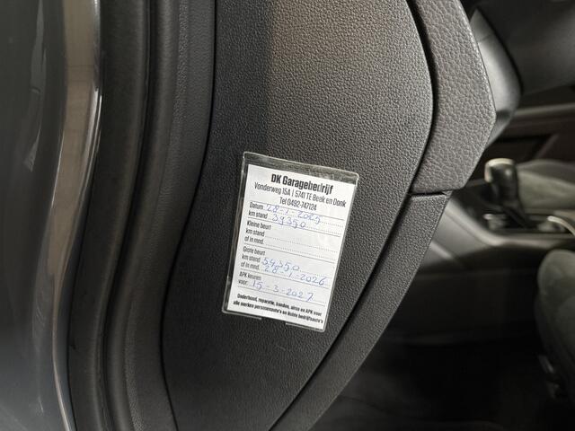 Volkswagen TOURAN 1.5 TSI Comfortline Business 7p Uitklapbare Trekhaak / Camera / LED / Adapt. Cruise / Stoelverwarming / Navigatie / PDC V&A / 17'' LMV