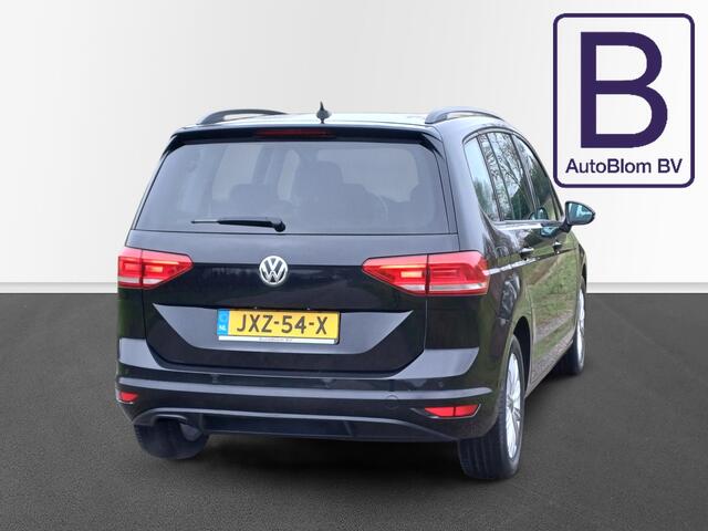 Volkswagen TOURAN 1.5 TSI Highline Business 7p / LED / Cruise / Navigatie