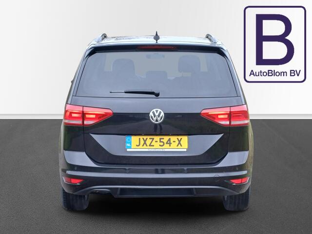 Volkswagen TOURAN 1.5 TSI Highline Business 7p / LED / Cruise / Navigatie