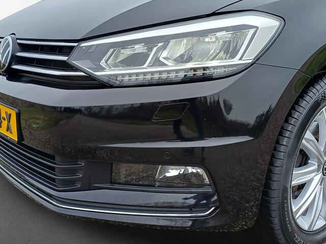 Volkswagen TOURAN 1.5 TSI Highline Business 7p / LED / Cruise / Navigatie