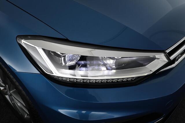 Volkswagen TOURAN 1.2 TSI 110pk R-Line Highline 7Pers. Trekhaak Led Panoramadak Navigatie