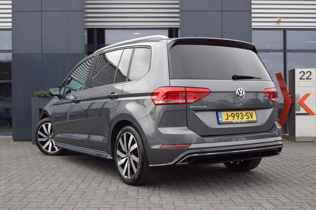 Volkswagen TOURAN 1.5 TSI DSG R-Line / 7 persoons/ Navi / Camera / LED/ PDC/App-Connect