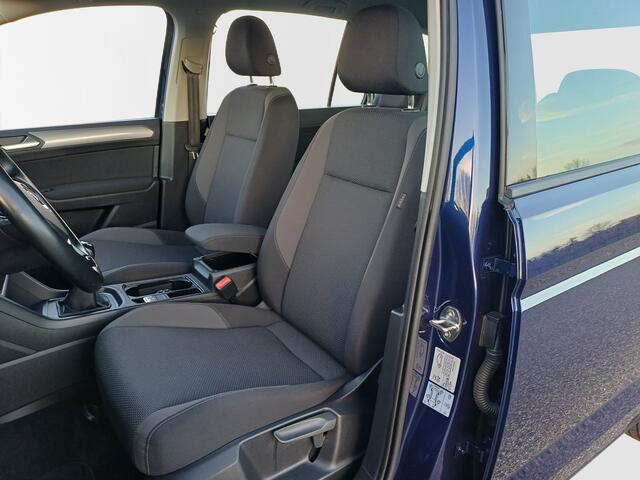 Volkswagen TOURAN 1.5 TSI Comfortline /Clima/Cruise/Navi/Parkh. V+A/16"/
