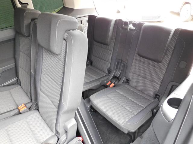 Volkswagen TOURAN 1.0 TSI Highline Business R 7 PERSOONS! TOPSTAAT! NAVI! CRUISE! LM VELGEN!