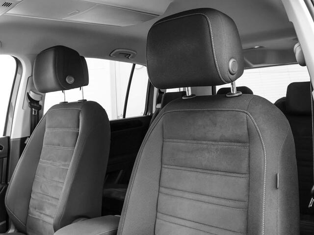 Volkswagen TOURAN 1.4 TSI 150pk DSG Highline 7p · Camera · Keyless · Massagefunctie Bestuurder · Stoelverwarming · ACC · Apple/Android Car Play · Navigatie ·