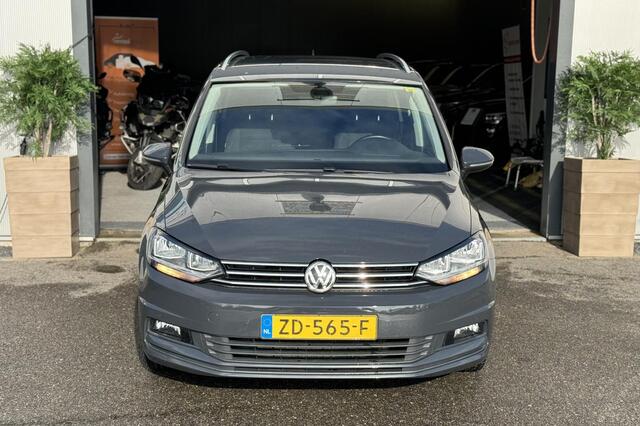 Volkswagen TOURAN 1.5 TSI Comfortline Business 7p / NAP / CAMERA / NAVI / GARANTIE