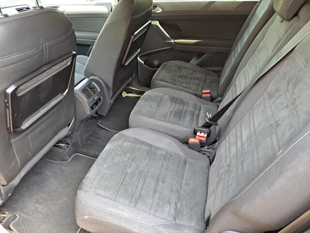 Volkswagen TOURAN 1.4 TSI Connected Series 7p/Trekhaak/Navi/AUR-cam/Ergo-stoel