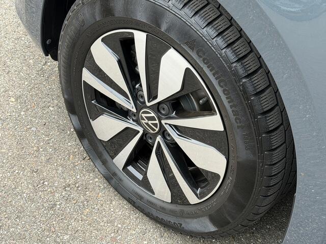 Volkswagen TOURAN 1.5 TSI 150pk Comfortline GOAL 7-persoons | Camera | Elek. klep | Navi | Rijklaar incl. garantie