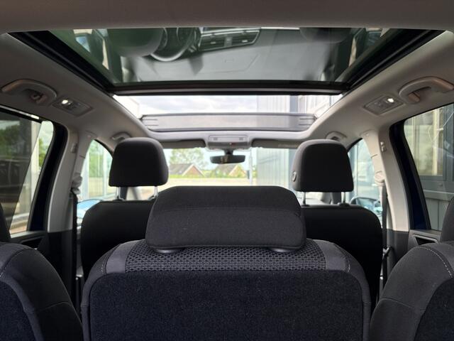 Volkswagen TOURAN 1.5 TSi 150pk DSG Comfortline Bns 7-persoons SCHUIFDAK/NAVI/CARPLAY/ADAPT.CRUISE/PDC/WINTERPACK