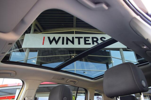 Volkswagen TOURAN 1.2 TSI Highline 7p | 7-Zits | Kantel/ Schuifdak | Stoelverwarming | Navigatie | Adaptieve Cruise Control |