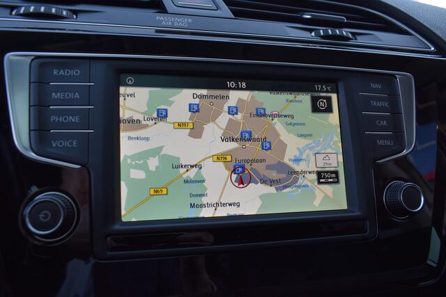 Volkswagen TOURAN 1.2 TSI Highline 7p | 7-Zits | Kantel/ Schuifdak | Stoelverwarming | Navigatie | Adaptieve Cruise Control |