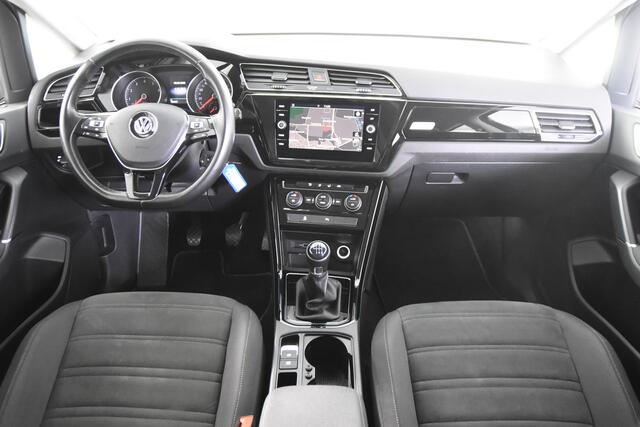 Volkswagen TOURAN 1.0 TSI Highline *1ste Eigenaar*Leer*Trekhaak*PDC*