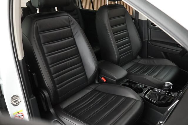 Volkswagen TOURAN 1.4 TSI 150pk DSG Comfortline Bsns 7Pers. Leder Stoelverwarming Panoramadak Navigatie
