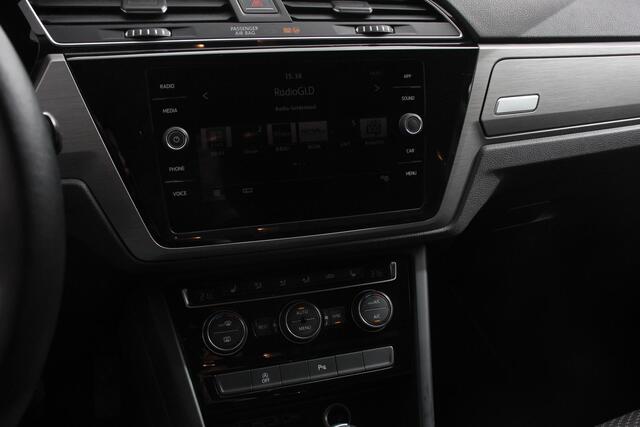 Volkswagen TOURAN 1.5 TSI 150pk DSG Comfortline 7p Navigatie Apple Carplay/Android Auto Climate Control Adaptive Cruise Control Stoelverwarming