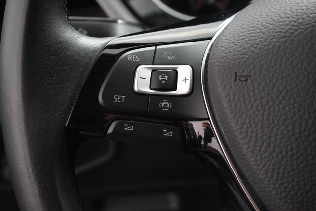 Volkswagen TOURAN 1.5 TSI 150pk DSG Comfortline 7p Navigatie Apple Carplay/Android Auto Climate Control Adaptive Cruise Control Stoelverwarming