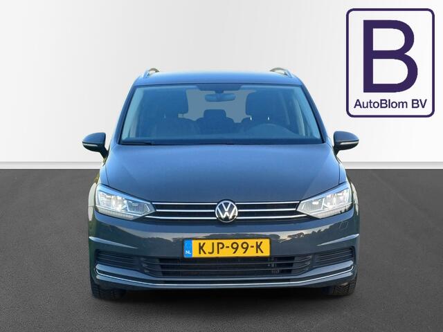Volkswagen TOURAN 1.5 TSI Highline ACTIVE 7-Pers. /Navi/LED/Trekh./Camera/Carplay/Cruise/Clima v+a/