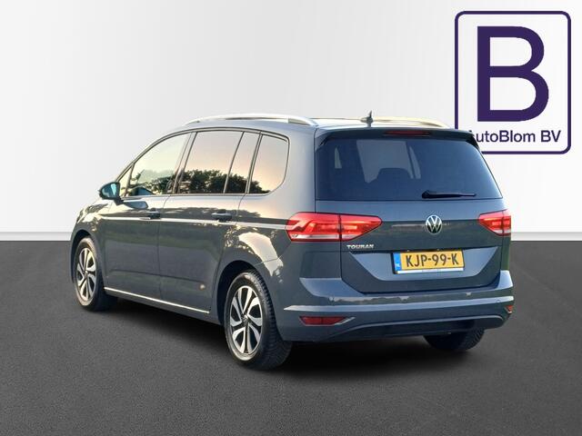 Volkswagen TOURAN 1.5 TSI Highline ACTIVE 7-Pers. /Navi/LED/Trekh./Camera/Carplay/Cruise/Clima v+a/