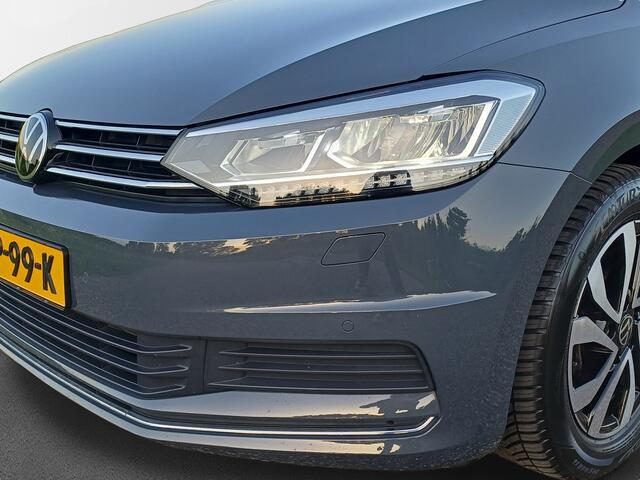 Volkswagen TOURAN 1.5 TSI Highline ACTIVE 7-Pers. /Navi/LED/Trekh./Camera/Carplay/Cruise/Clima v+a/